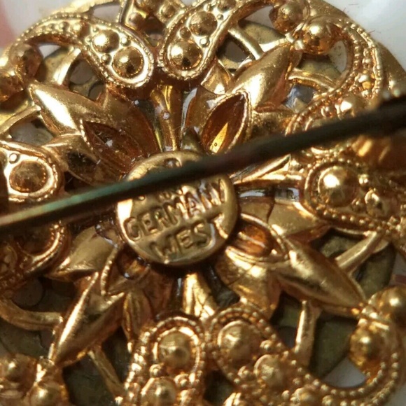 Vintage Signed W. Germany Flower Brooch 1-1/8" - Picture 4 of 6